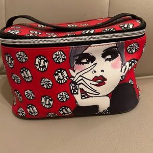 Makeup case